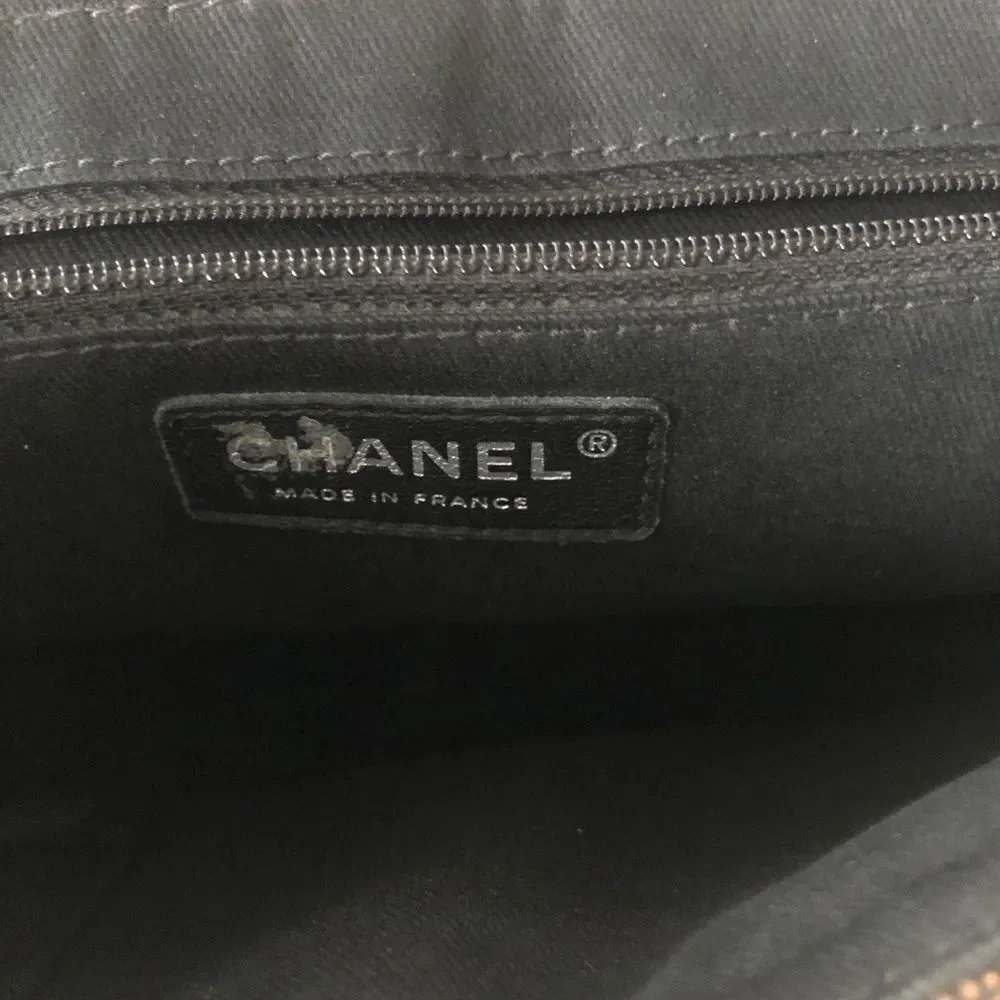 CHANEL bronze shoulder/crossbody bag - Picture 8 of 8